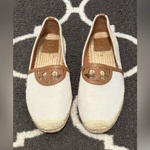 Tory Burch White and Brown Flats